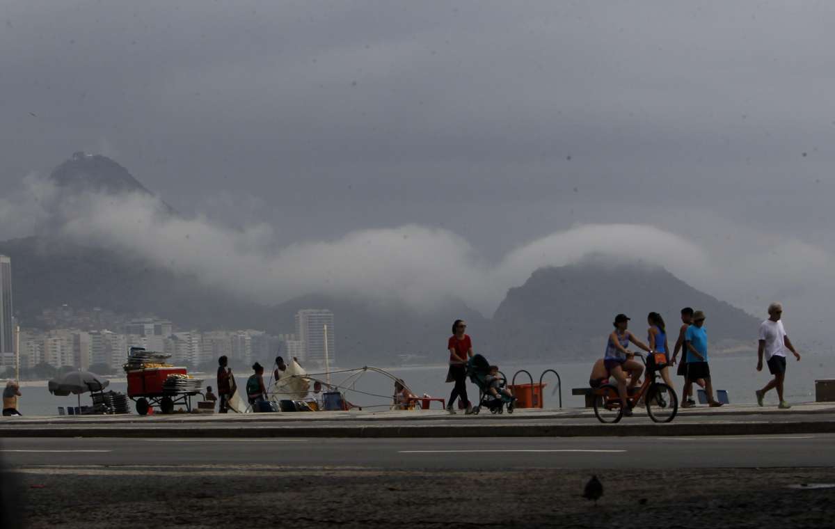 Tempo muda no Rio nesta sexta-feira, após calorão e dia de praias cheias na Zona Sul 
