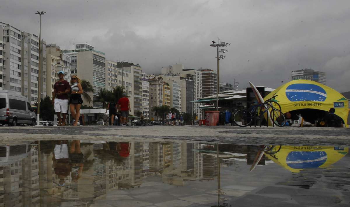 Tempo muda no Rio nesta sexta-feira, após calorão e dia de praias cheias na Zona Sul 