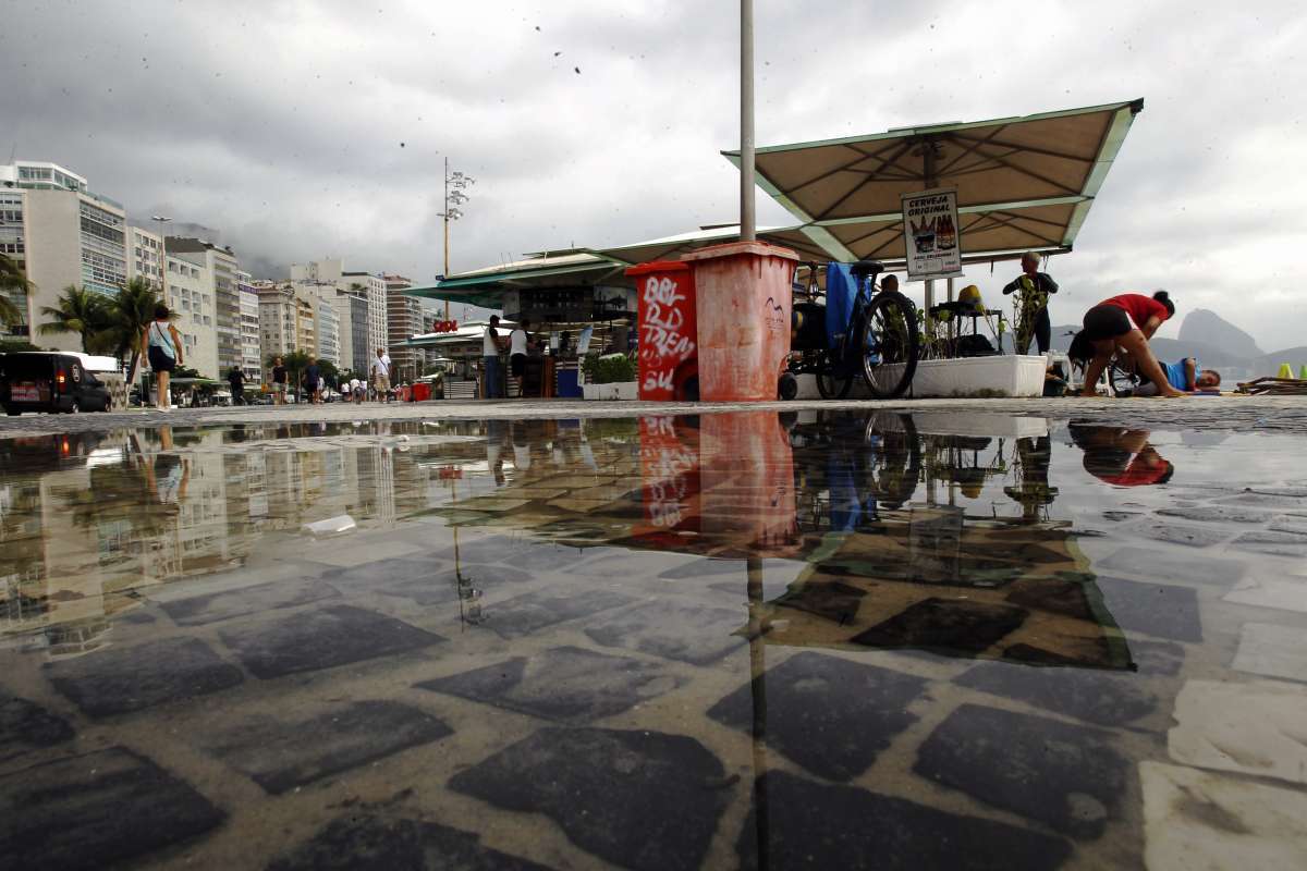 Tempo muda no Rio nesta sexta-feira, após calorão e dia de praias cheias na Zona Sul 