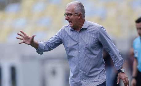 Dorival revela que Gabigol quase acertou com São Paulo antes do Flamengo