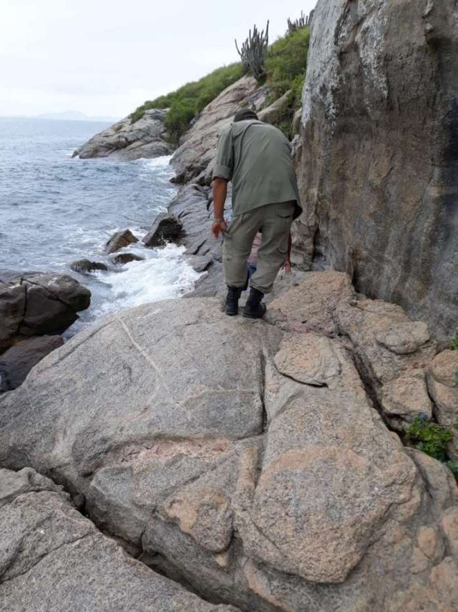 Turista desaparece em Arraial do Cabo e bombeiros fazem buscas