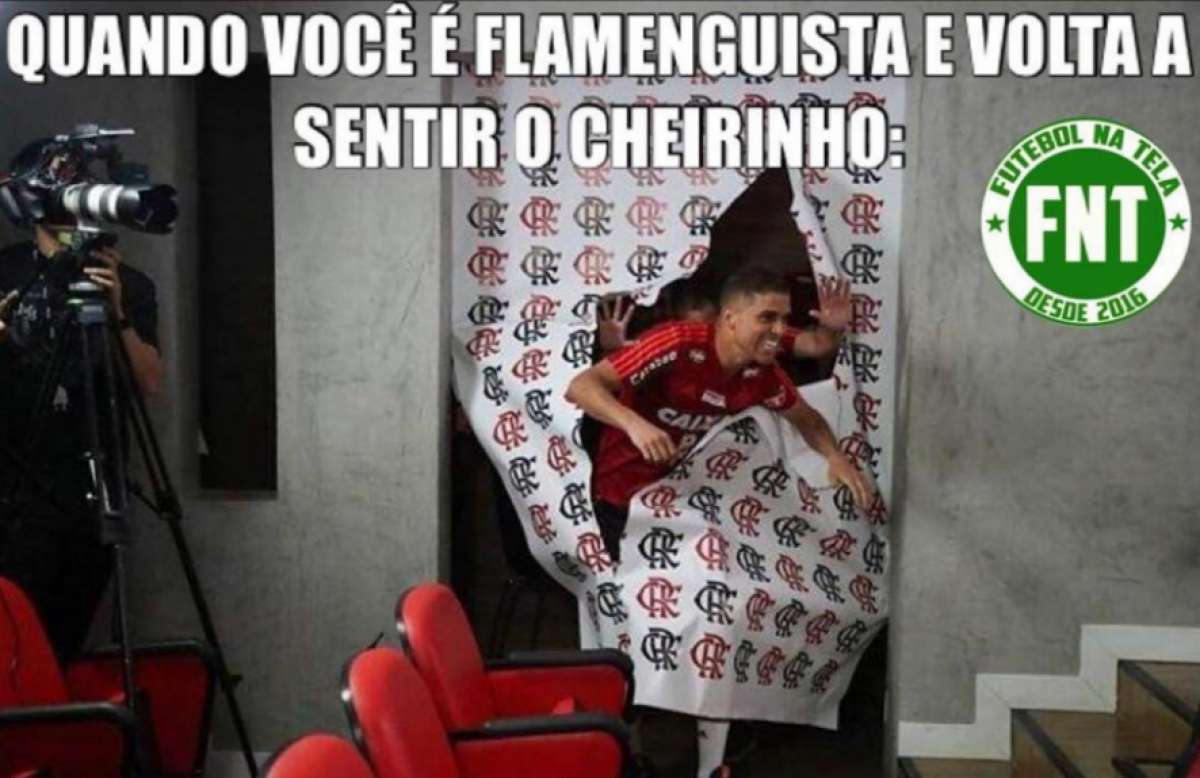 Torcedores do Flamengo fazem memes para comemorar vitória