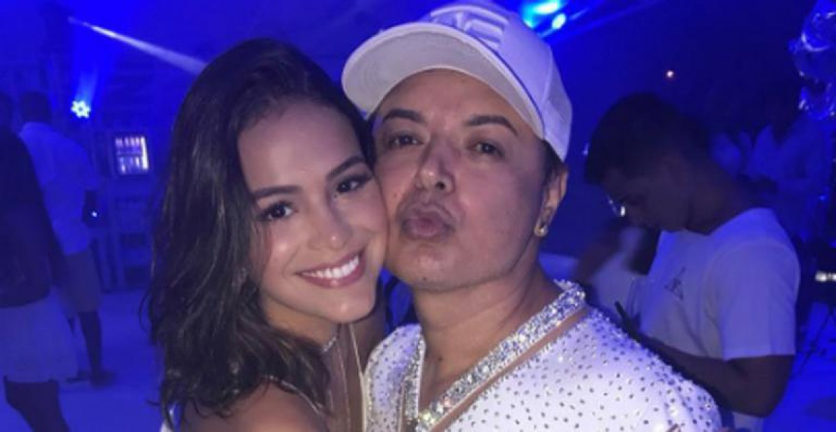 Bruna Marquezine deixa de seguir David Brazil nas redes sociais