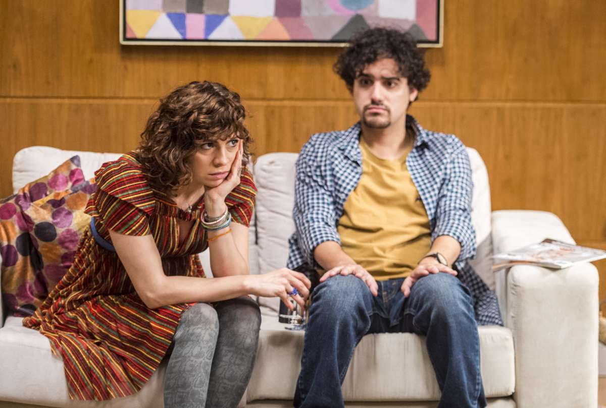 Taís (Renata Gaspar) e Pedro (George Sauma) em 'Pais de Primeira) - Paulo Belote/TV Globo