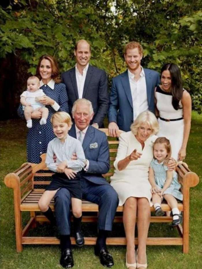 Família real em celebração pelos 70 anos do príncipe Charles - Reprodução da internet