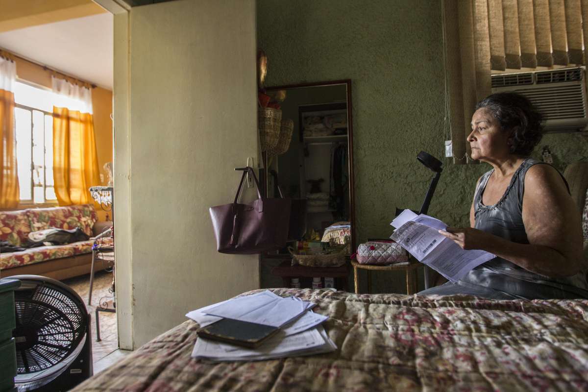 ESPECIAL ECONOMIA - Jozilane Bezerra da Silva, 55 anos, recebeu dispennsa medica do INSS mesmo comprovando problemas de saúde. Rj, 22 de novembro.