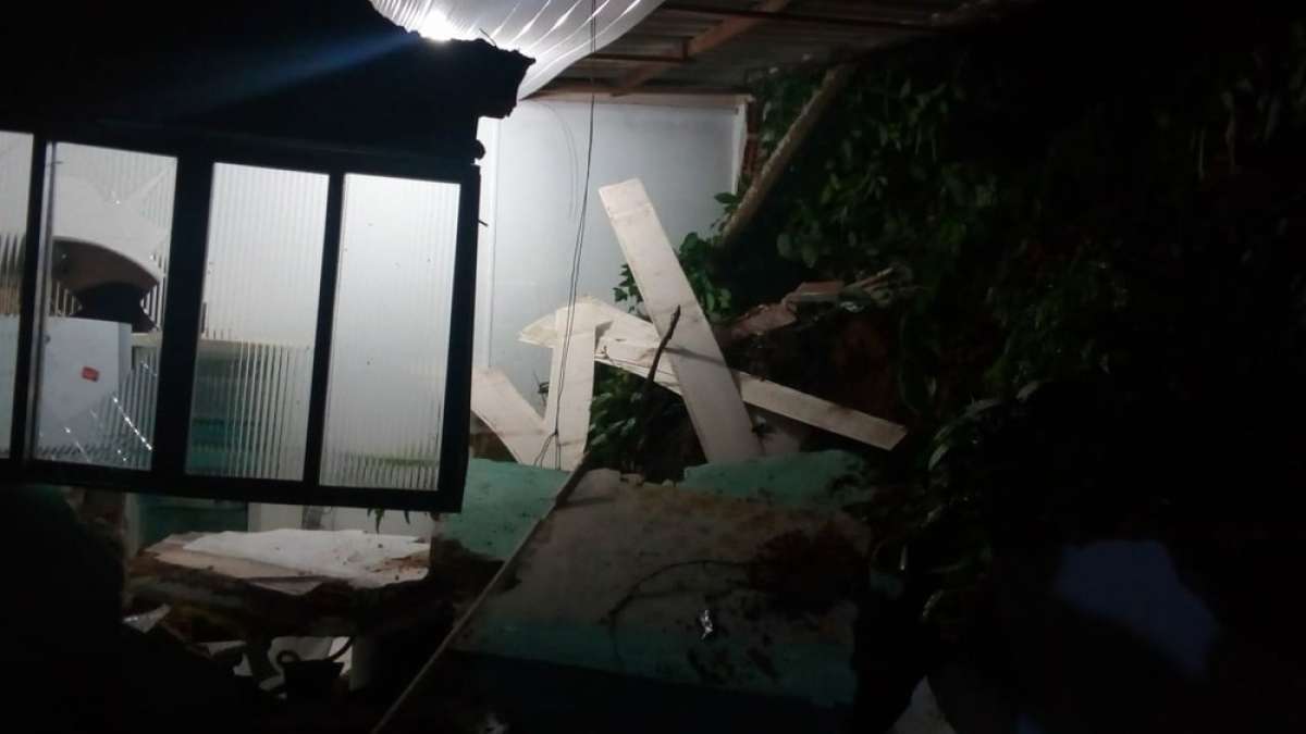 Chuva causou deslizamentos e alagamentos em Angra dos Reis - Divulgação / Defesa Civil