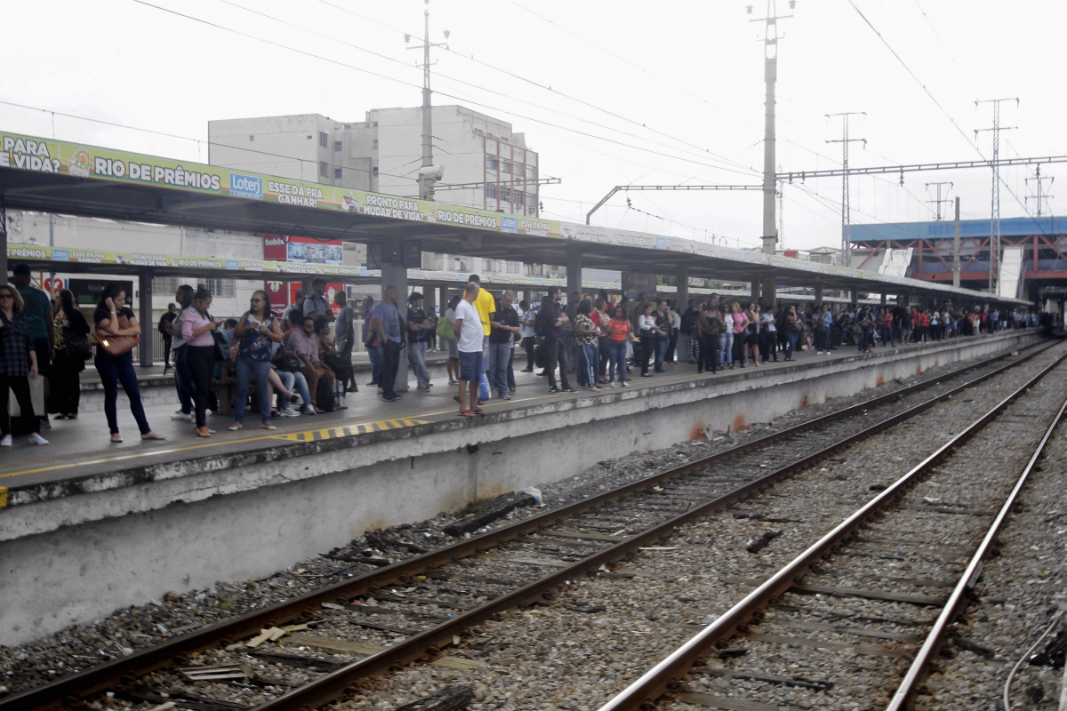 Descarrilamento de Trem em Madureira esta??o cheia
Foto  Severino Silva Agencia O Dia