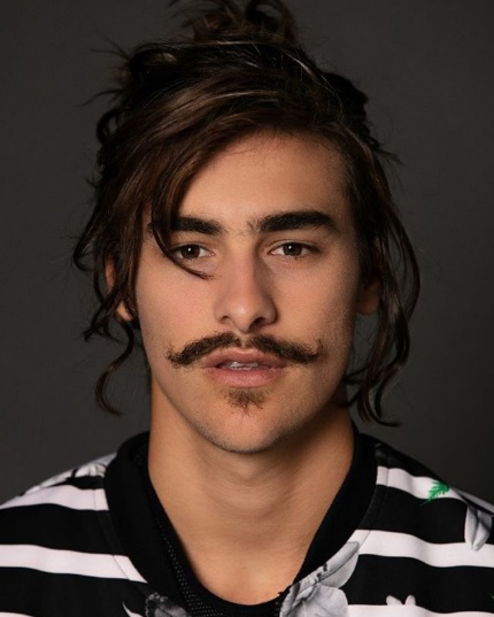 Bruno Montaleone atua na novela das 19h da rede Globo