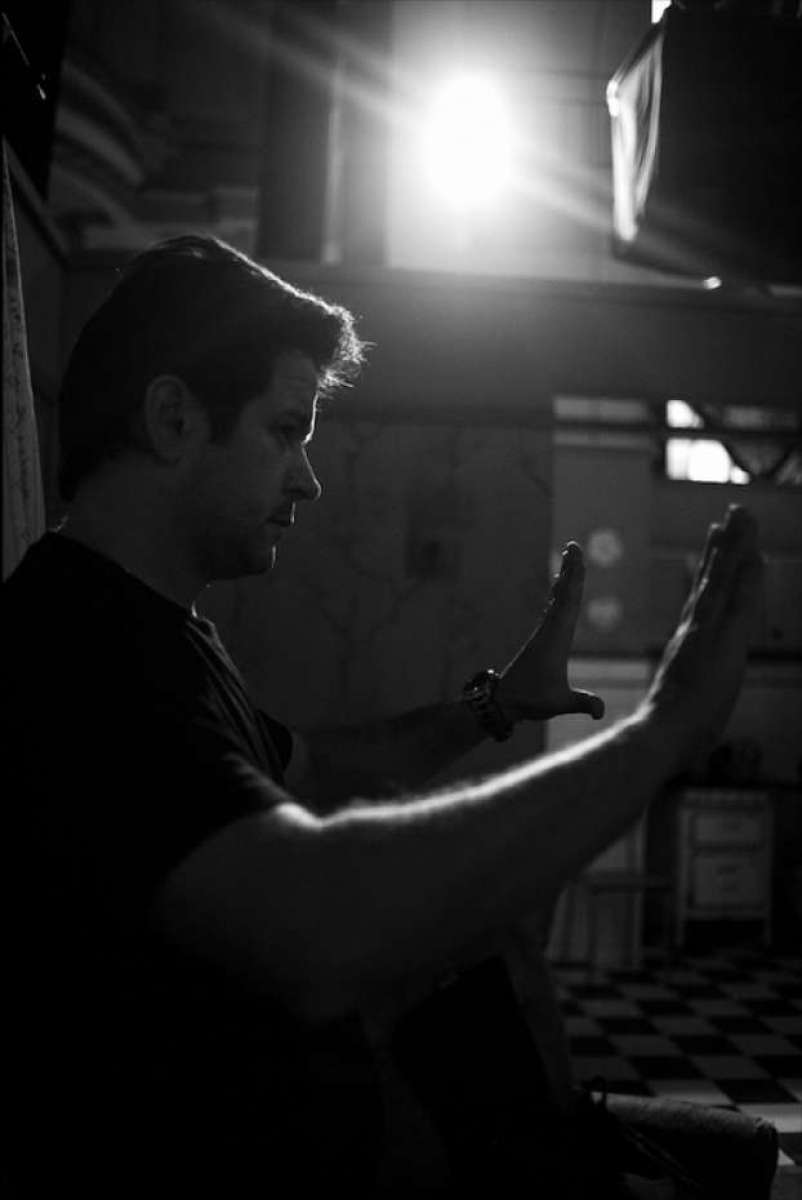 O Beijo no Asfalto - divulgação