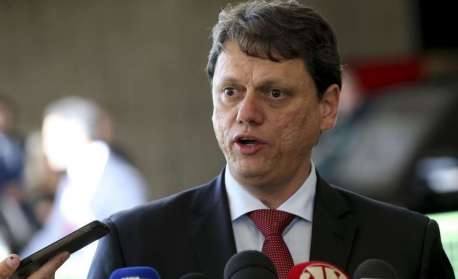 Ministério da Infraestrutura descarta possibilidade de paralisação de caminhoneiros no próximo dia 7