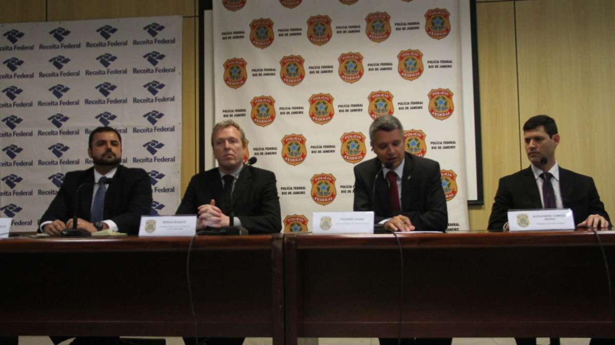 2018-11-29 - AG&Ecirc;NCIA DE NOT&icirc;CIAS - PARCEIRO - Ricardo Saadi , superintendente da Pol&iacute;cia Federal, em entrevista coletiva detalha a opera&ccedil;&atilde;o Boca de Lobo, desdobramento da Lava Jato no Rio , que prendeu o governador Luiz Fernando Pez&atilde;o (MDB) na manh&atilde; desta quinta-feira, 29 -  Foto: Onofre Veras/Parceiro/Ag&ecirc;ncia O Dia