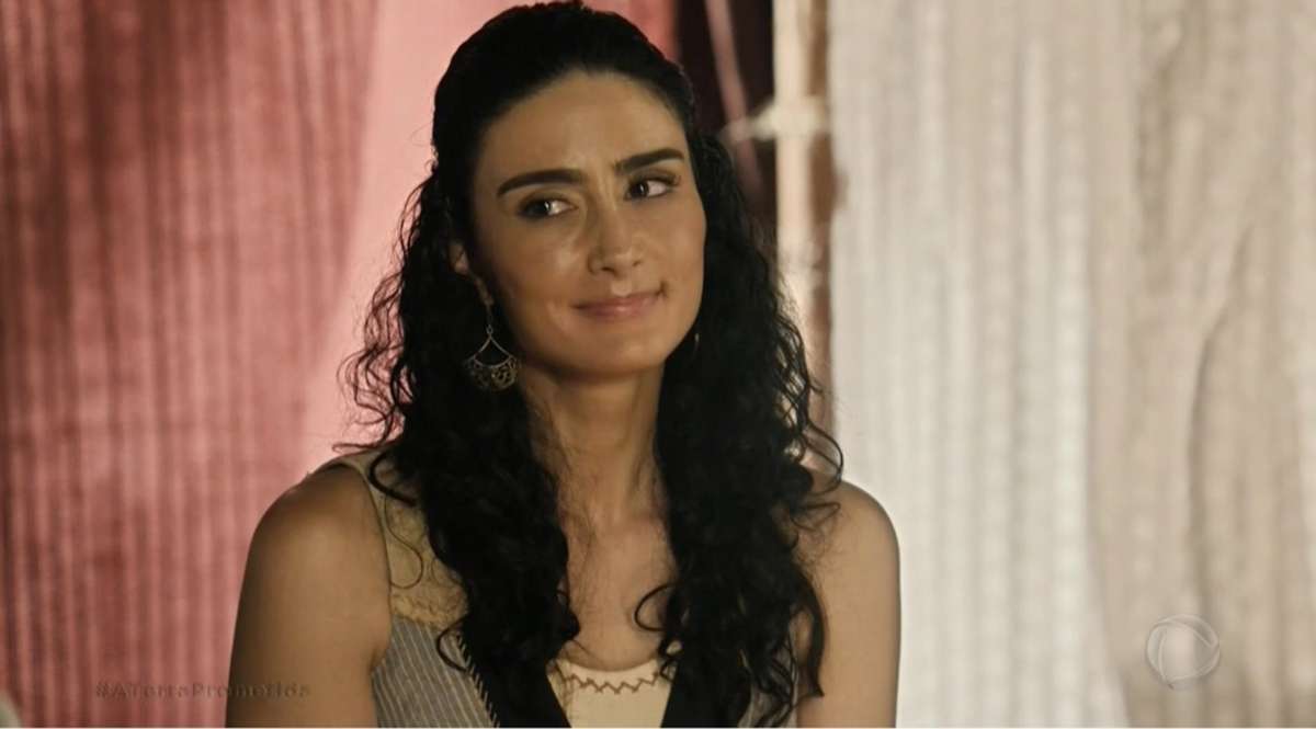 Rosto de Cristiane Machado em obra de arte de Vik Muniz