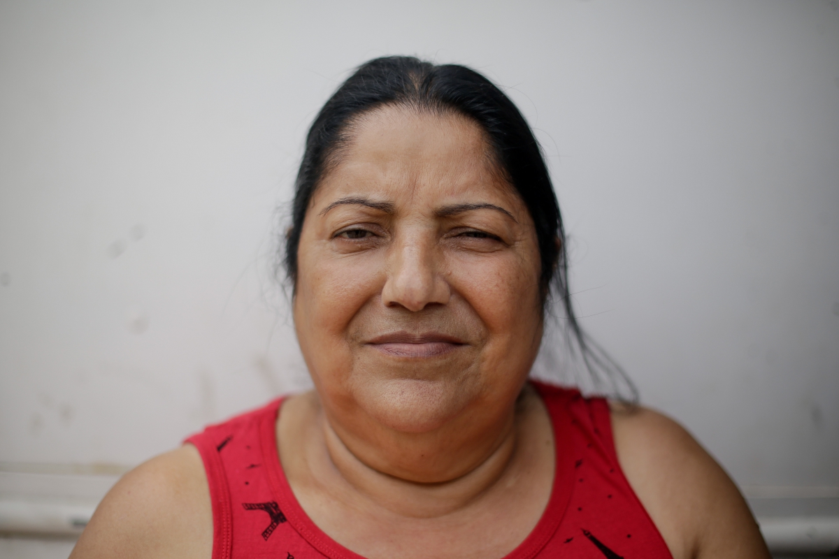 Rio de Janeiro, 30/11/2018 - ESPECIAL - O descaso na Rua Olavo bilack em Santa Amlia em B. Roxo. Na foto acima a moradora Neli da Silva. Foto: Luciano Belford/Agncia O Dia