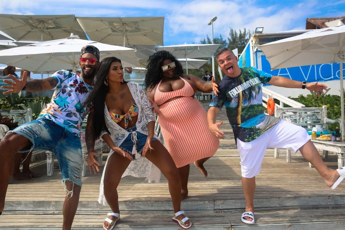 DJ Lindão, MC Pocahontas, Jojo Todynho e DJ Batata - Pop Funk/João Pedro Simões