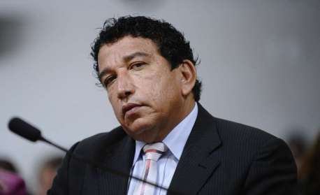 Vídeo de Magno Malta tem velocidade reduzida para parecer que ele estava sob efeito de álcool