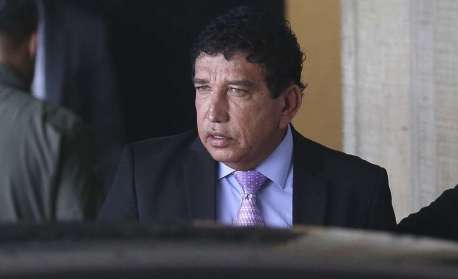 Vídeo é editado para insinuar falsamente que Magno Malta estava bêbado em ato pró-Bolsonaro