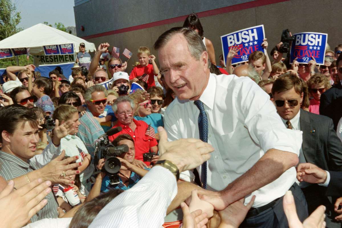 Bush em cerimônia da embaixada norte-americana em Pequim, em agosto de 2008
Mandel Ngan / AFP