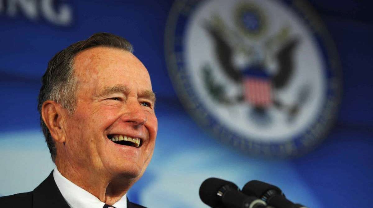 Bush em cerim&ocirc;nia da embaixada norte-americana em Pequim, em agosto de 2008