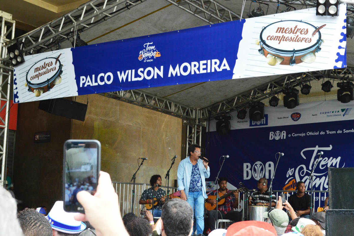 01/12/2018 - AGÊNCIA DE NOTÍCIAS - PARCEIRO -  O Trem do Samba chega à sua 23ª edição celebrando o samba e a sua história com shows e rodas realizadas da Estação Central do Brasil a Oswaldo Cruz em 32 vagões. Foto: Paulo Carneiro/Parceiro/Agência O Dia - Paulo Carneiro/Parceiro/Agência O Dia