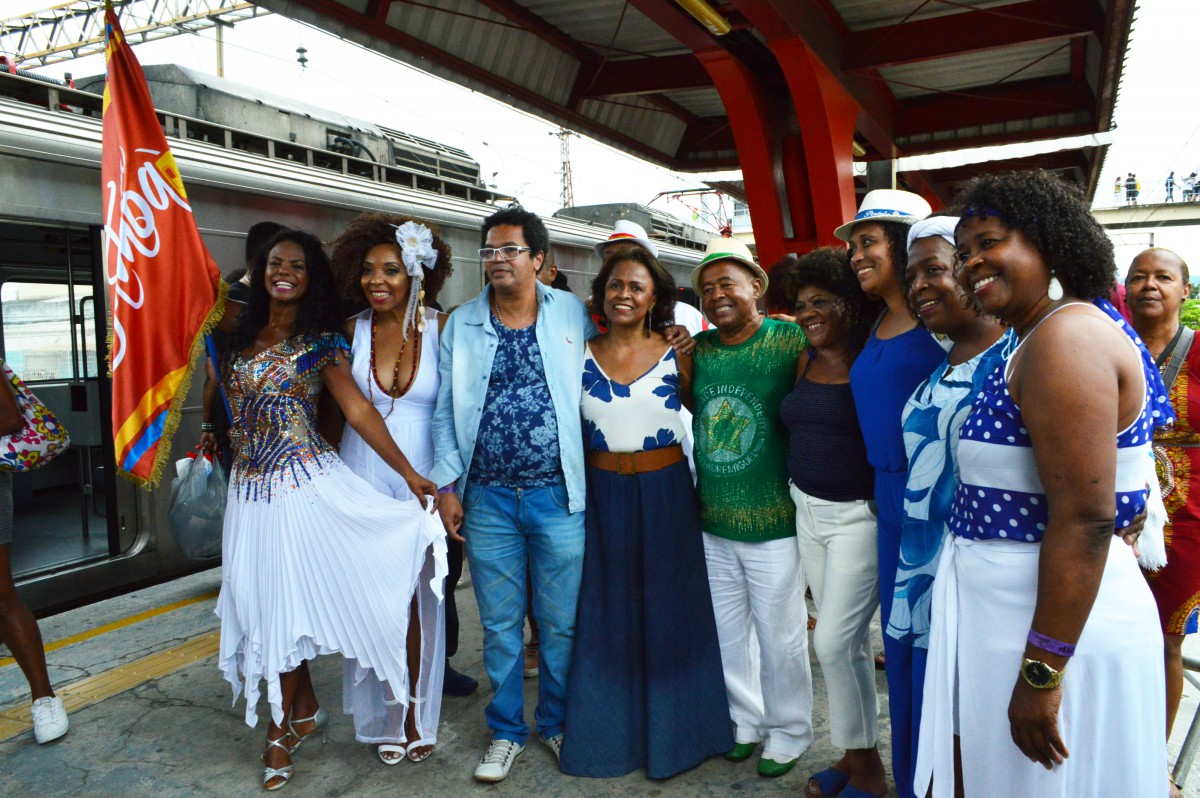01/12/2018 - AGÊNCIA DE NOTÍCIAS - PARCEIRO - O Trem do Samba chega à sua 23ª edição celebrando o samba e a sua história com shows e rodas realizadas da Estação Central do Brasil a Oswaldo Cruz em 32 vagões. Fotos: Paulo Carneiro/Parceiro/Agência O Dia - Paulo Carneiro/Parceiro/Agência O Dia