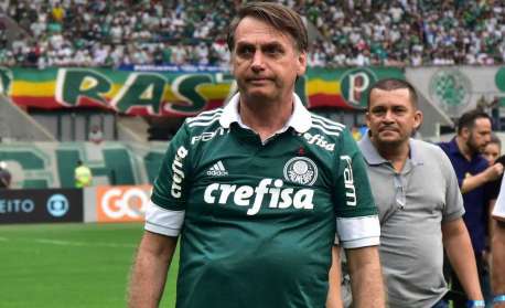 Atacante do Palmeiras explica o motivo pelo qual não cumprimentou Jair Bolsonaro