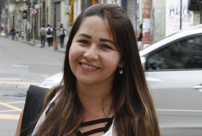 MARIA TEIXEIRA, 43 anos, técnica de enfermagem, mora no Centro do Rio.