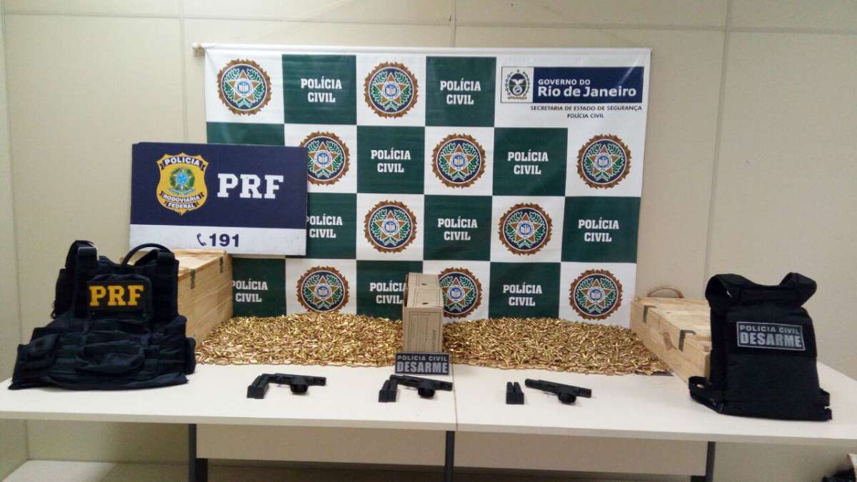 Material apreendido na operação