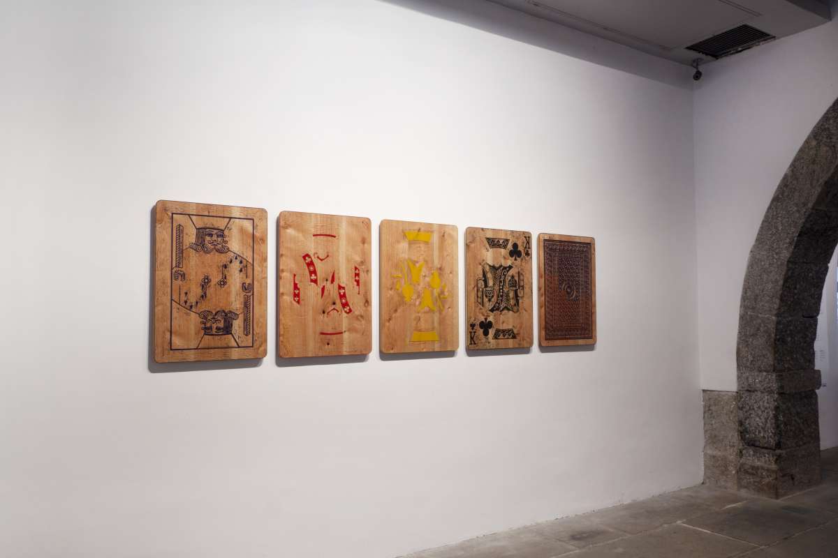 Obras de arte que ficavam expostas no Paço Imperial são roubadas na Dutra, Rio de Janeiro