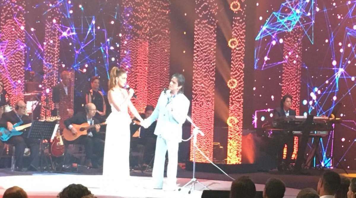 Roberto Carlos e Marina Ruy Barbosa na gravação do especial de fim de ano do Rei 