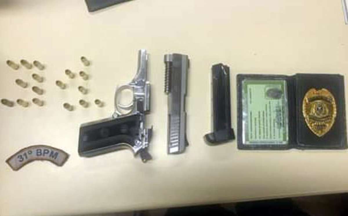 Material encontrado com o homem - Divulgação / Polícia Militar