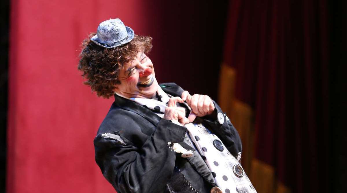 Palhaço Biribinha: 'Magia' no palco - Divulgação