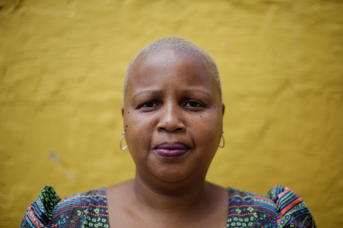 Rio de Janeiro, 06/12/2018 - ESPECIAL BAIXADA  PAVUNA - Os moradores reclamam dos assaltou e abandono da prefeitura com a cidade. Na foto acima a moradora Rosane de Brito. Luciano Belford/Agencia O Dia