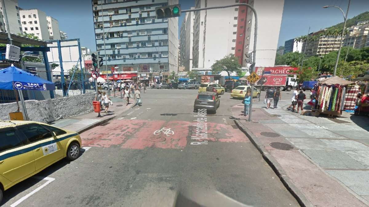 Rua Machado de Assis, na divisa entre os bairros do Flamengo e Catete - Reprodução