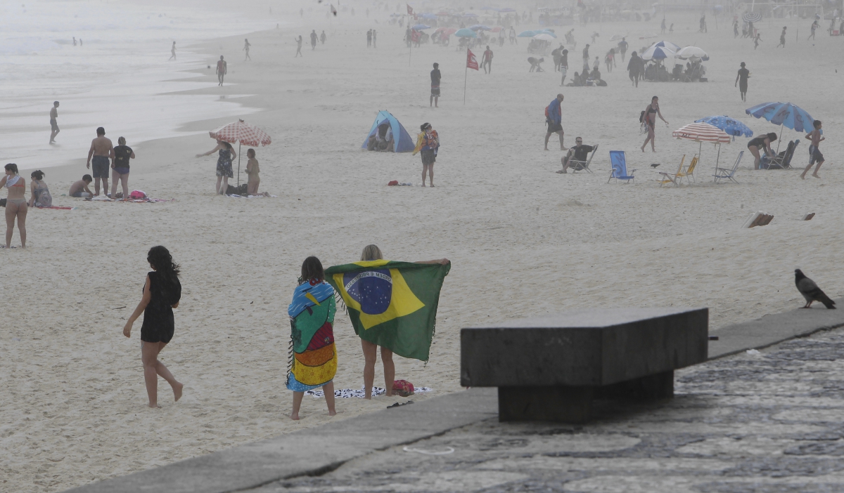 Clima tempo, Praia de Ipanema pouca gente na agua
 Severino  Silva/ Agencia O Dia
