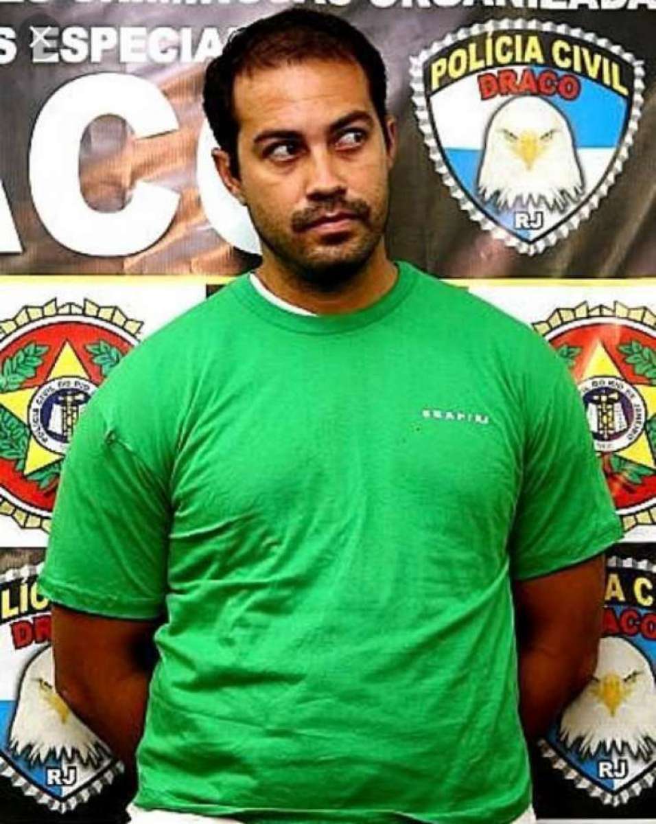 Distintivo falso que Davi tinha