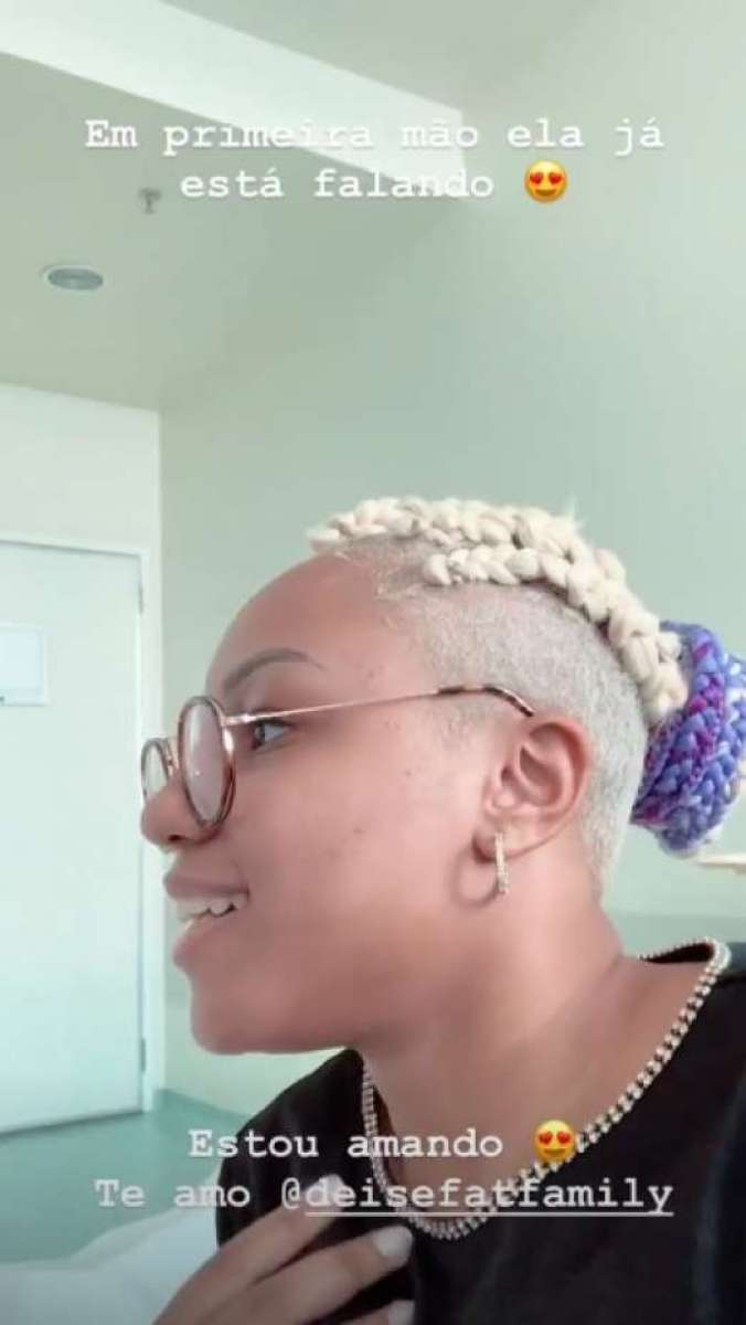 Foto antiga de Deise do Fat Family