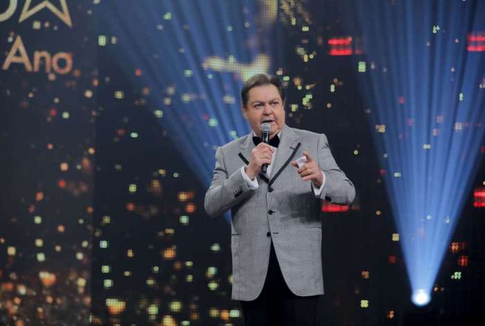 Faustão tem 68 anos e 34 anos de carreira só como apresentador