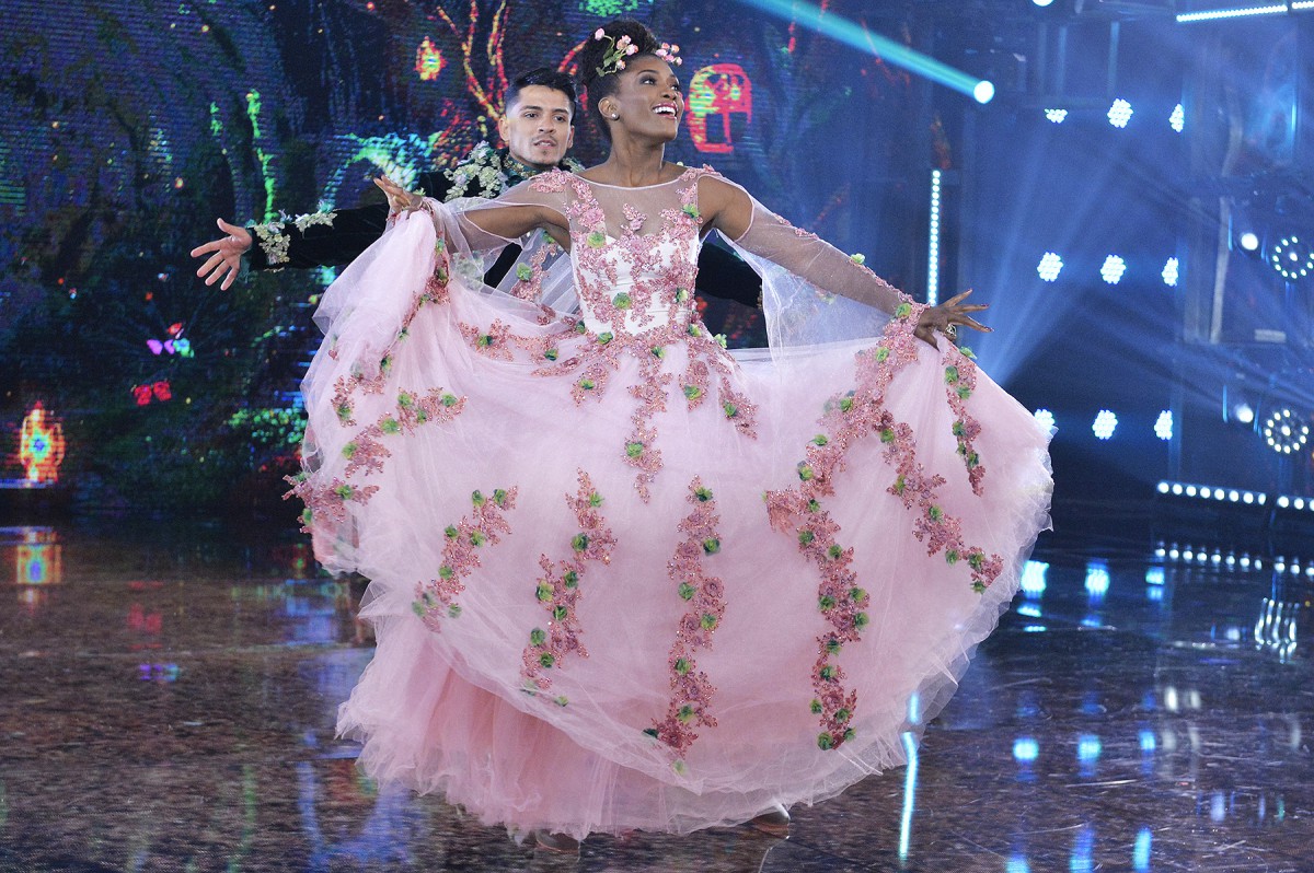 Erika Januza e Elias - Divulgação / TV Globo