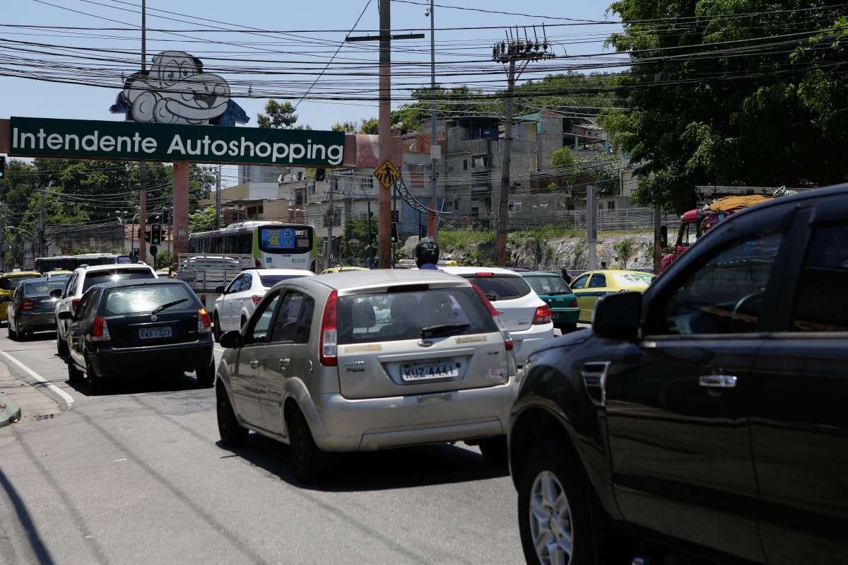 Rio de Janeiro, 17/12/2018 - Retomada da Intendente Autoshoping. Concessionária Space Renault. Foto: Luciano Belford/Agência O Dia
