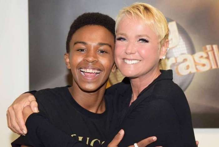 Jean Paulo Campos e Xuxa Meneghel nos bastidores do especial 'Dancing Brasil Júnior' - Blad Meneghel/Reprodução