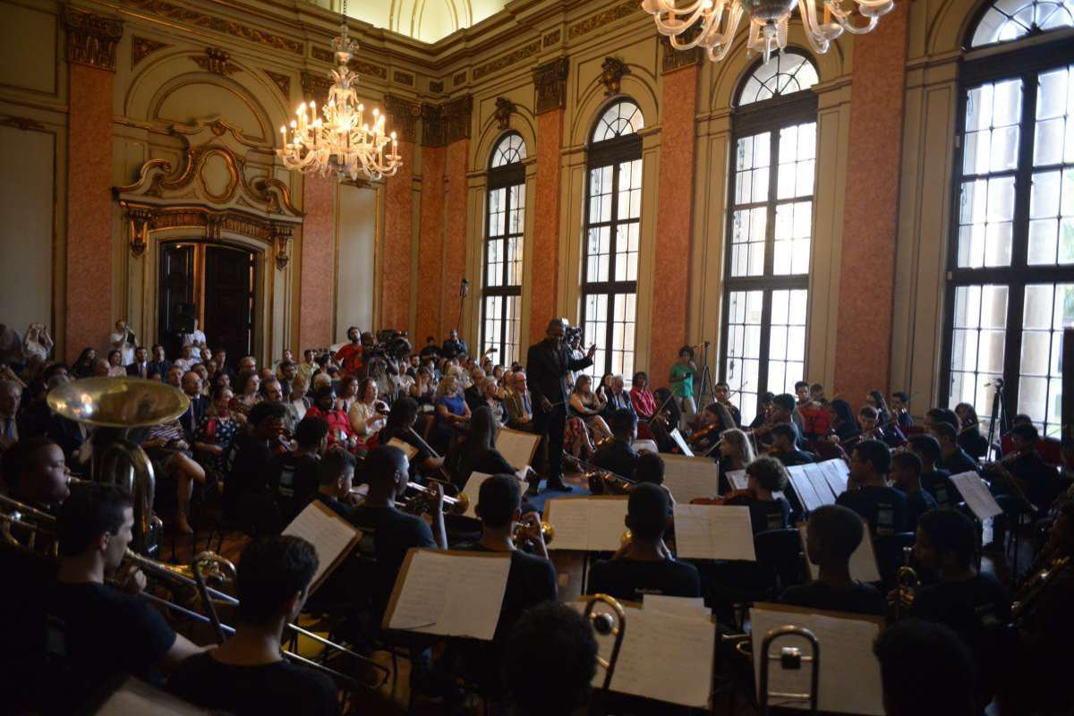 Projeto Orquestra nas Escolas apresenta Concertos de Natal, dia 18 e 19 de dezembro e encerra as apresentações do ano