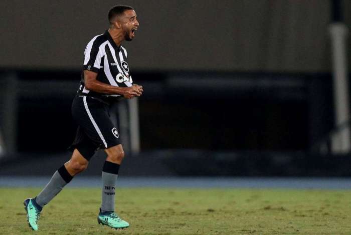 Destaque da base do Botafogo perto do Corinthians O Dia ...