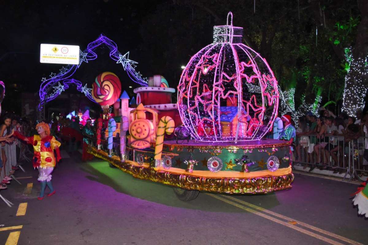 Natal Iluminado tem espetáculos teatrais de de luzes
