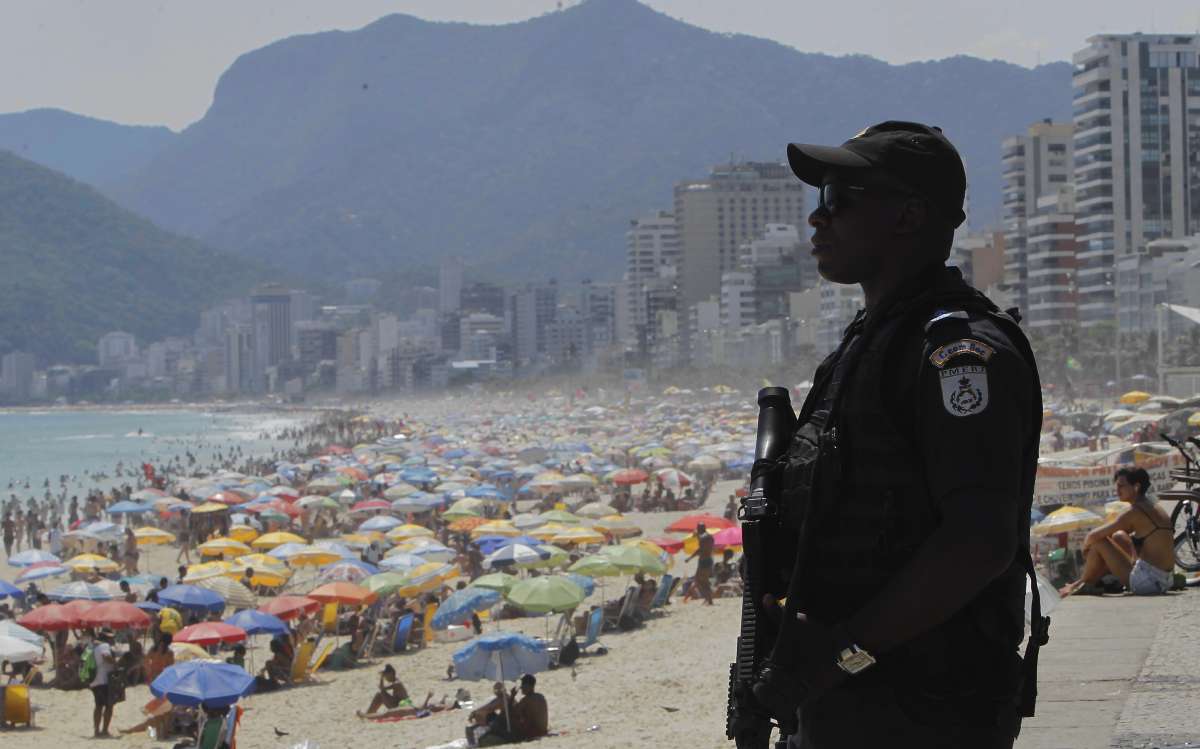 PM refor&ccedil;a seguran&ccedil;a nas praias do Rio durante a opera&ccedil;&atilde;o Ver&atilde;o - Severino Silva/Ag&ecirc;ncia O Dia