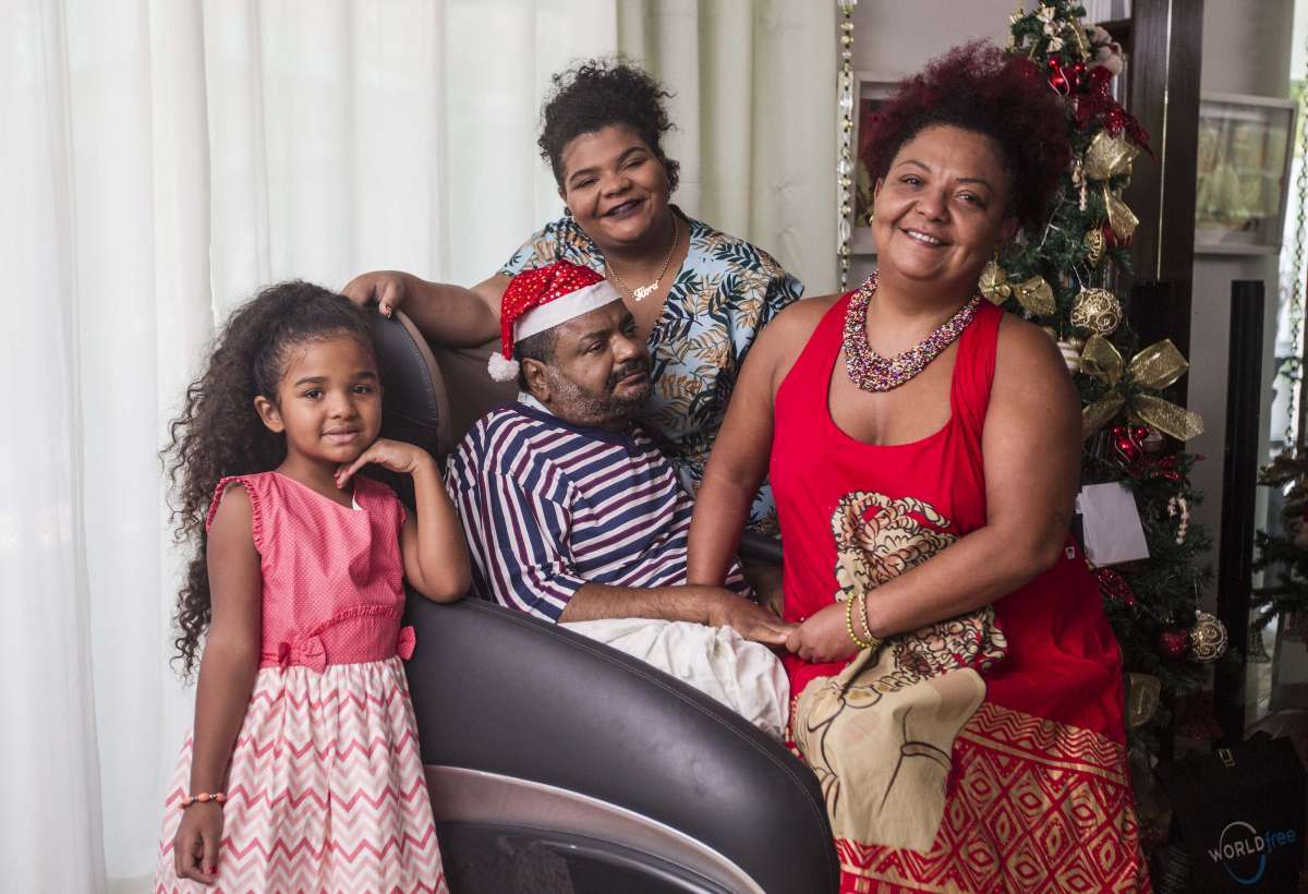 ESPECIAL DE NATAL - Entrevista com a Familia de Arlindo Cruz, Babi ( muher ), Flora ( filha ) e maria Helena ( neta ). Rj, 23 de dezembro. Foto Marcio Mercante.