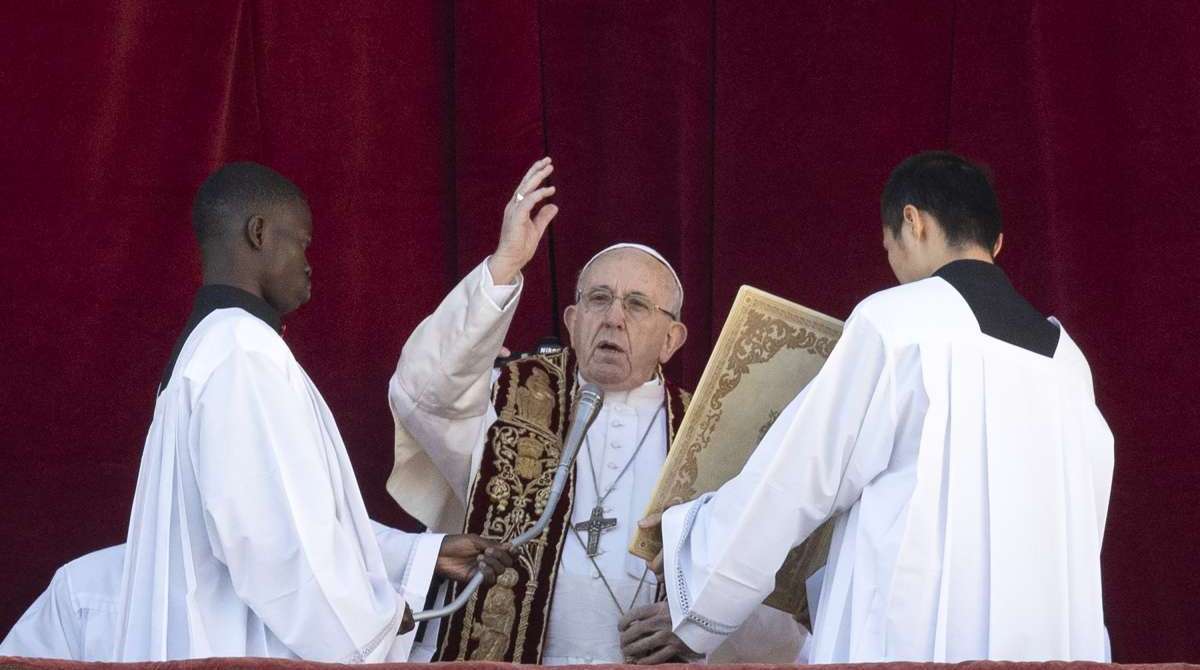 Papa Francisco em sua tradicional mensagem de Natal