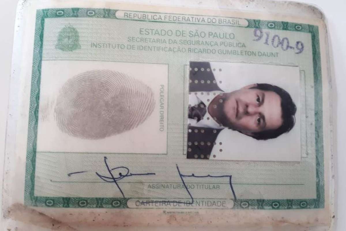 O doleiro Bruno Farina é preso no Paraguai pela Interpol. Ele é alvo de uma ordem internacional de captura a partir de investigações da Operação Câmbio Desligo