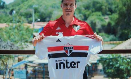 Em vídeo comovente, Hernanes dá adeus ao São Paulo: 'Meu amor por vocês é eterno'