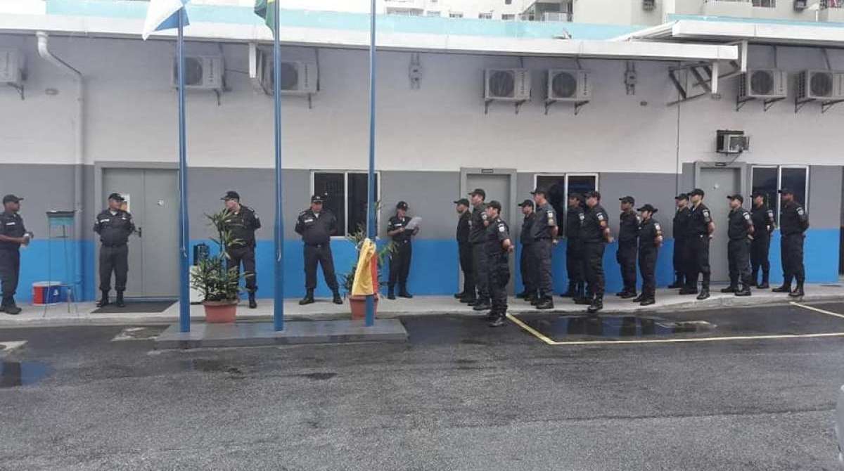 Policiais militares do 2º BPM (Botafogo) - Reprodução/ Facebook